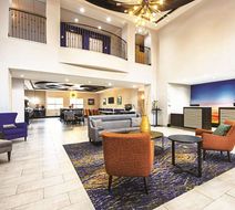 La Quinta Inn & Suites McKinney Lobby