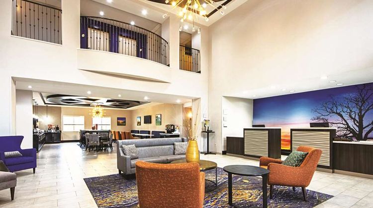 La Quinta Inn & Suites McKinney Lobby