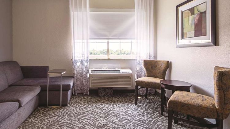 La Quinta Inn & Suites McKinney Room