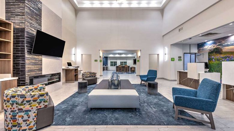 <b>La Quinta Inn & Suites Allen Lobby</b>. Images powered by <a href="https://iceportal.shijigroup.com/" title="IcePortal" target="_blank">IcePortal</a>.