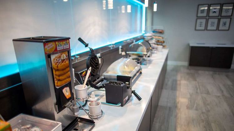 La Quinta Inn & Suites Houston Normandy Other