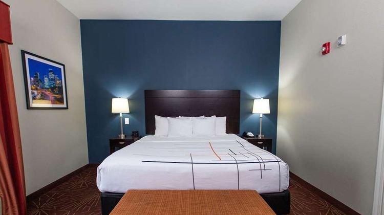 La Quinta Inn & Suites Houston Normandy Suite