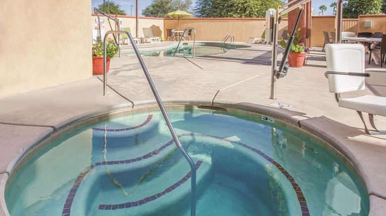 <b>La Quinta Inn & Suites NW Tucson Marana Pool</b>. Images powered by <a href="https://iceportal.shijigroup.com/" title="IcePortal" target="_blank">IcePortal</a>.
