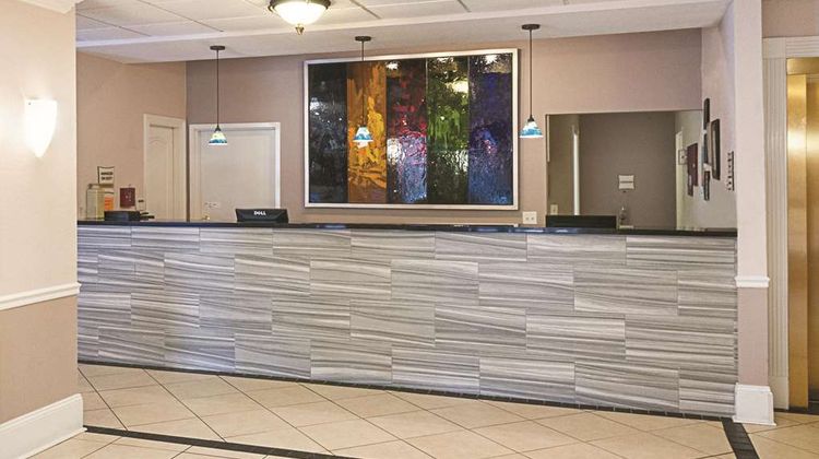 La Quinta Inn & Suites Slidell Lobby