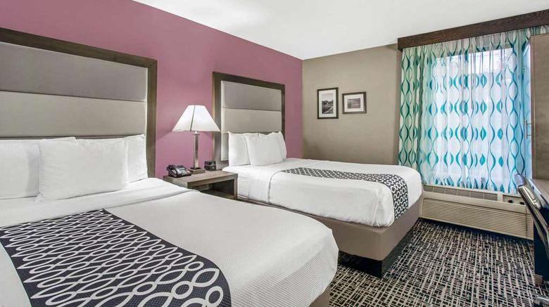 <b>La Quinta Inn Radford Room</b>. Images powered by <a href="https://iceportal.shijigroup.com/" title="IcePortal" target="_blank">IcePortal</a>.