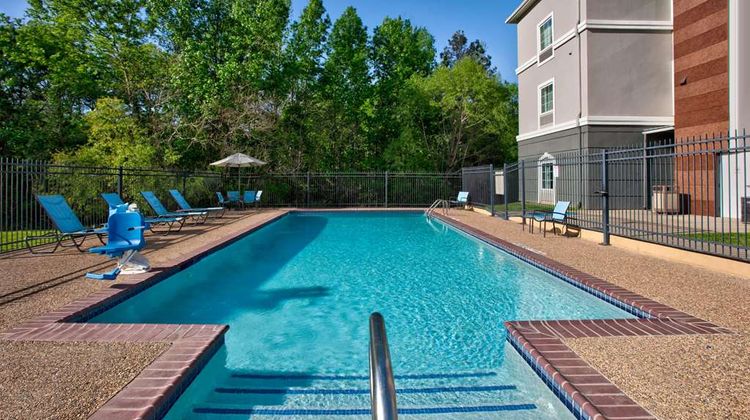 La Quinta Inn & Suites Palestine Pool