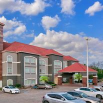 La Quinta Inn & Suites Palestine