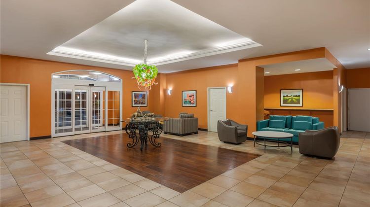 La Quinta Inn & Suites San Antonio Lobby