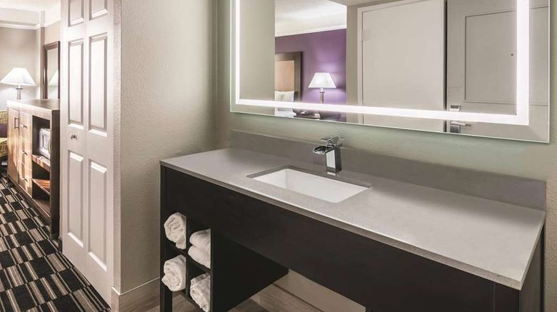 <b>La Quinta Inn Jupiter Room</b>. Images powered by <a href="https://iceportal.shijigroup.com/" title="IcePortal" target="_blank">IcePortal</a>.