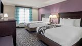 <b>La Quinta Inn & Suites Temecula Room</b>. Images powered by <a href="https://iceportal.shijigroup.com/" title="IcePortal" target="_blank">IcePortal</a>.