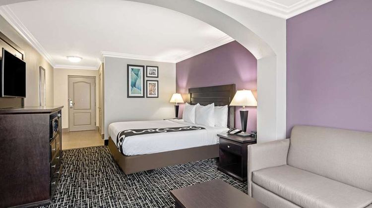 La Quinta Inn & Suites Temecula Suite