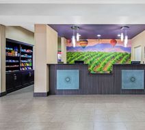 La Quinta Inn & Suites Temecula Lobby