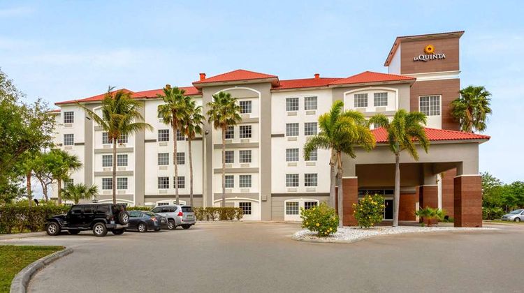 La Quinta Inn & Suites Ft. Pierce Exterior