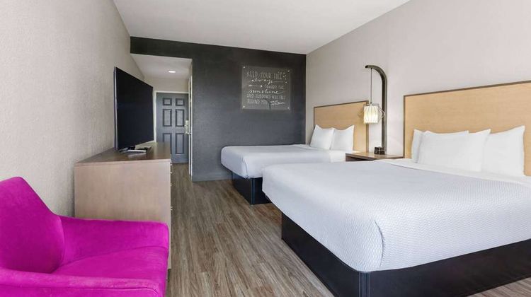 La Quinta Inn & Suites Ft. Pierce Room