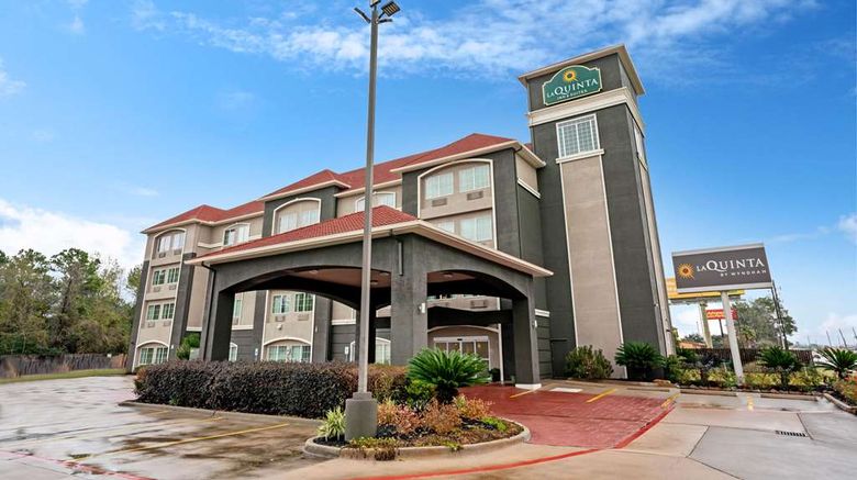 La Quinta Inn  and  Suites Woodlands NW Exterior. Images powered by <a href="https://iceportal.shijigroup.com" target="_blank" rel="noopener">Ice Portal</a>.