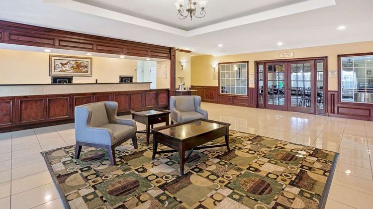 La Quinta Inn & Suites Woodlands NW Lobby