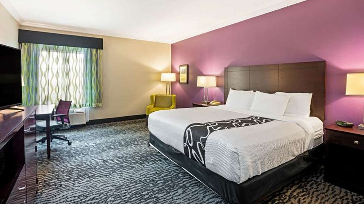 La Quinta Inn & Suites Woodlands NW Room