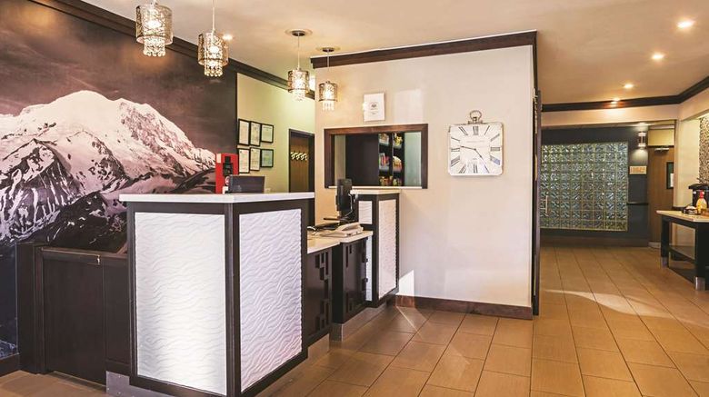 <b>La Quinta Inn Olympia - Lacey Lobby</b>. Images powered by <a href="https://iceportal.shijigroup.com/" title="IcePortal" target="_blank">IcePortal</a>.