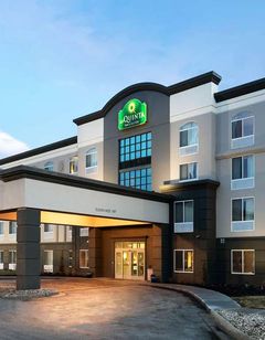 La Quinta Carter Lake Omaha Airport