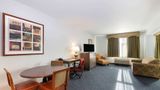 La Quinta Carter Lake Omaha Airport Suite