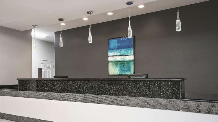 La Quinta Inn & Suites Mercedes Lobby