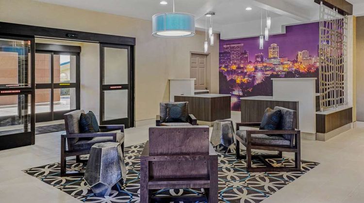 La Quinta Inn Maingate Ft Jackson Lobby