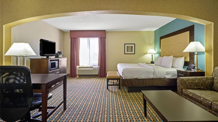 La Quinta Inn Maingate Ft Jackson Suite