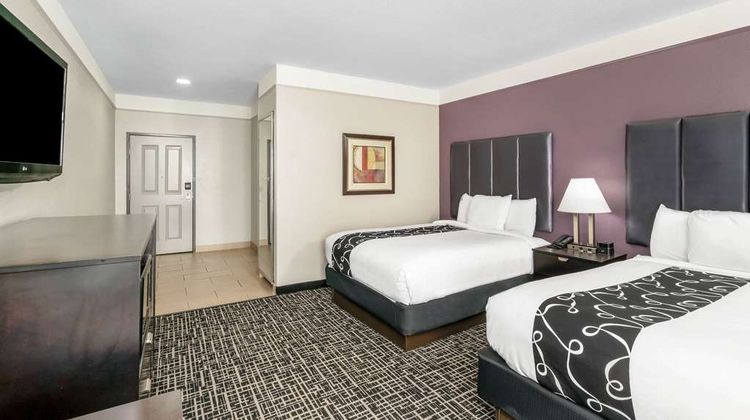 La Quinta Inn & Suites Canton Room
