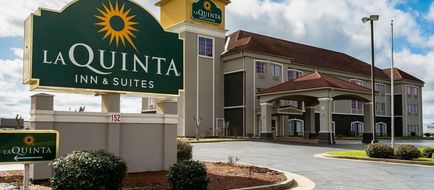La Quinta Inn & Suites Canton Exterior
