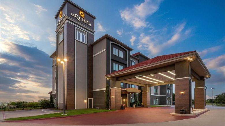 <b>La Quinta Inn & Suites Brownwood Exterior</b>. Images powered by <a href="https://iceportal.shijigroup.com/" title="IcePortal" target="_blank">IcePortal</a>.