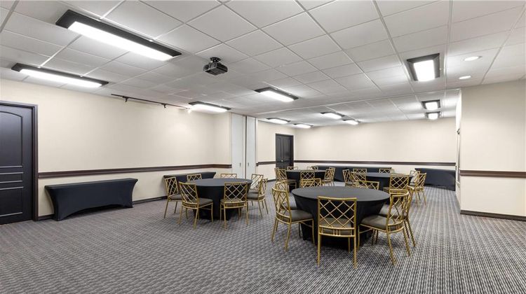 La Quinta Inn & Suites Brownwood Meeting