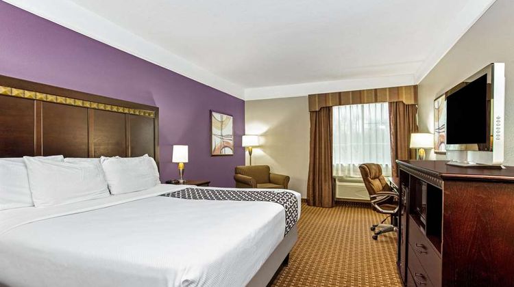 La Quinta Inn & Suites Cleburne Room
