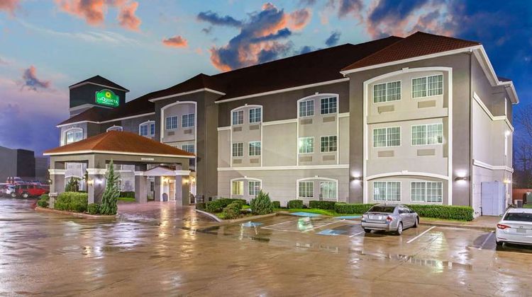 La Quinta Inn & Suites Cleburne Exterior