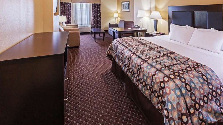 <b>La Quinta Inn & Suites Alvin Room</b>. Images powered by <a href="https://iceportal.shijigroup.com/" title="IcePortal" target="_blank">IcePortal</a>.