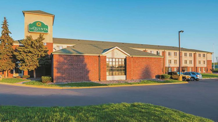 La Quinta Inn & Suites Minneapolis NW Exterior