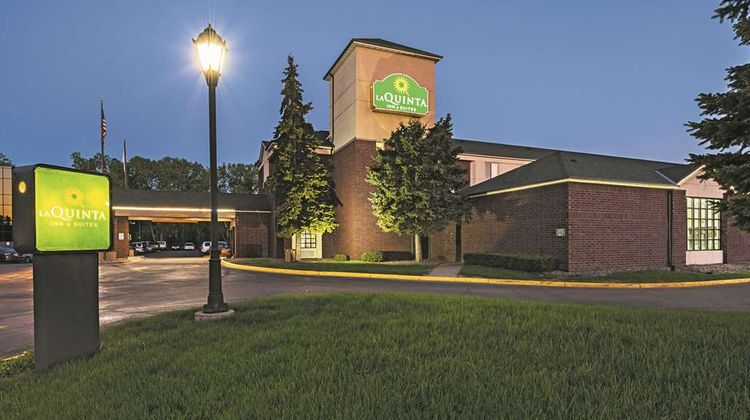 La Quinta Inn & Suites Minneapolis NW Exterior