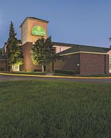 La Quinta Inn & Suites Minneapolis NW