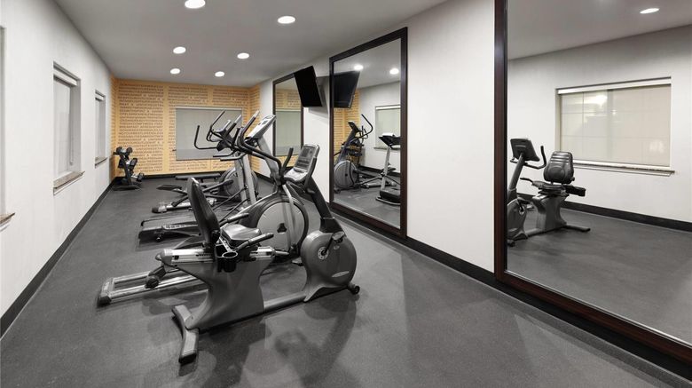 <b>La Quinta Inn & Suites Kyle-Austin South Health</b>. Images powered by <a href="https://iceportal.shijigroup.com/" title="IcePortal" target="_blank">IcePortal</a>.