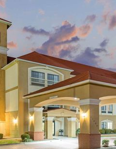 La Quinta Inn & Suites Yukon