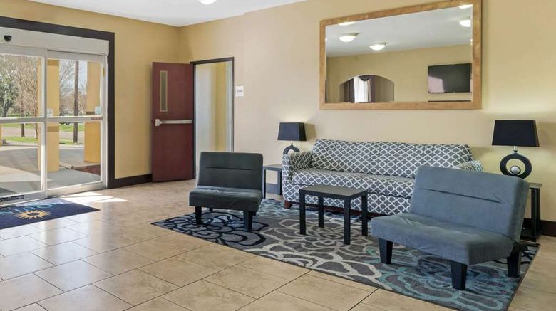<b>La Quinta Inn & Suites Morgan City Lobby</b>. Images powered by <a href="https://iceportal.shijigroup.com/" title="IcePortal" target="_blank">IcePortal</a>.