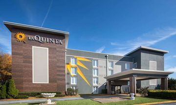La Quinta Inn & Suites Atlanta Airport