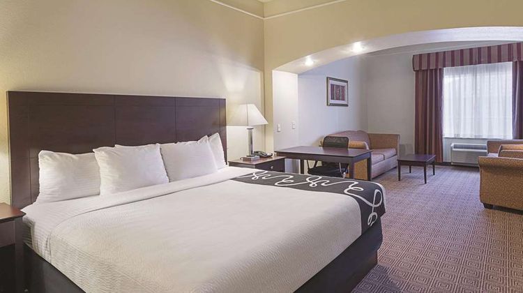 La Quinta Inn & Suites Waxahachie Room