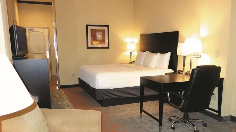 <b>La Quinta Inn & Suites Eastland Room</b>. Images powered by <a href="https://iceportal.shijigroup.com/" title="IcePortal" target="_blank">IcePortal</a>.