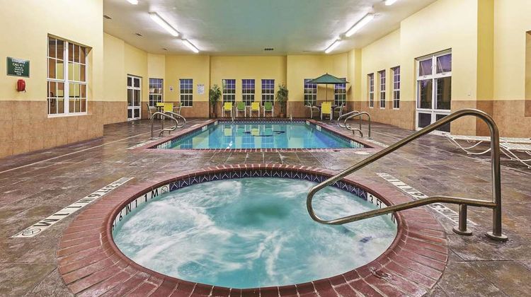 La Quinta Inn & Suites Eastland Pool