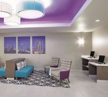La Quinta Inn & Suites Corsicana Lobby