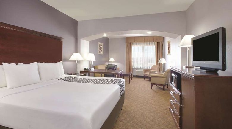 <b>La Quinta Inn & Suites Corsicana Room</b>. Images powered by <a href="https://iceportal.shijigroup.com/" title="IcePortal" target="_blank">IcePortal</a>.