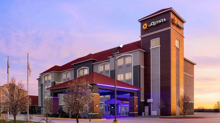 La Quinta Inn & Suites Dumas Exterior