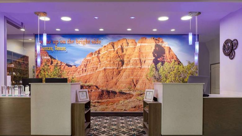 <b>La Quinta Inn & Suites Dumas Lobby</b>. Images powered by <a href="https://iceportal.shijigroup.com/" title="IcePortal" target="_blank">IcePortal</a>.