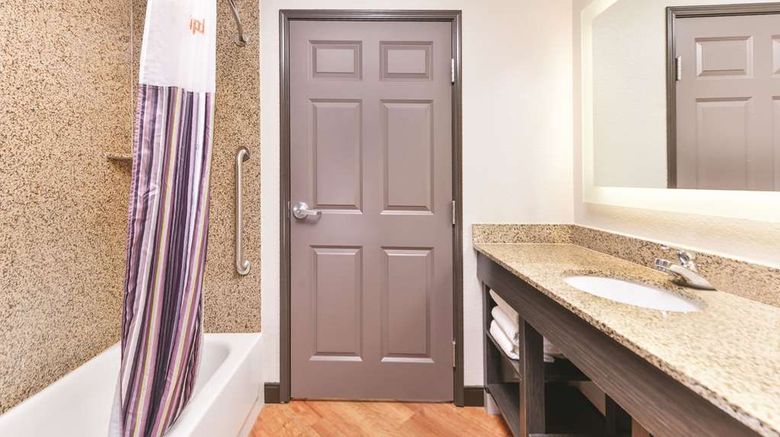 <b>La Quinta Inn & Suites Abilene Mall Room</b>. Images powered by <a href="https://iceportal.shijigroup.com/" title="IcePortal" target="_blank">IcePortal</a>.