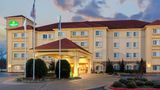 La Quinta Inn & Suites Stillwater Exterior